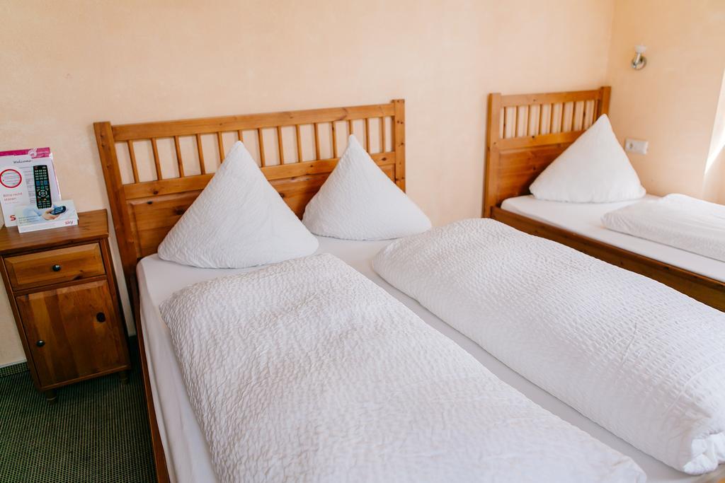 Landhotel Airport-Inn Lautzenhausen Zewnętrze zdjęcie