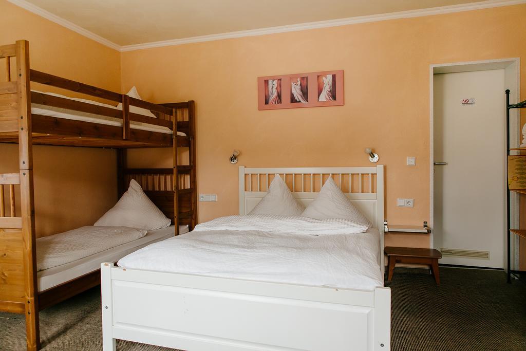 Landhotel Airport-Inn Lautzenhausen Zewnętrze zdjęcie