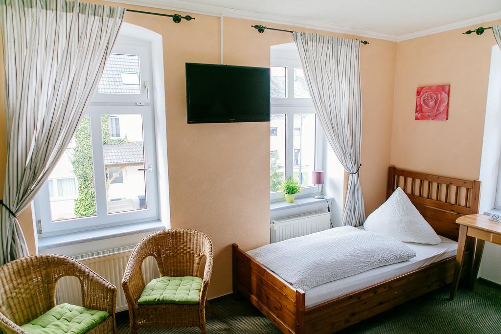 Landhotel Airport-Inn Lautzenhausen Zewnętrze zdjęcie