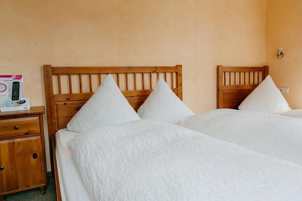 Landhotel Airport-Inn Lautzenhausen Zewnętrze zdjęcie